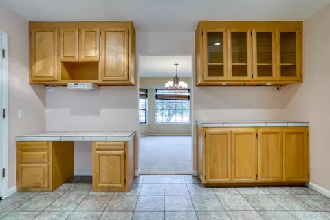 2819 Lake Redding Dr, Redding, CA 96003 photo 10