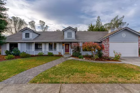 2819 Lake Redding Dr, Redding, CA 96003 photo 3