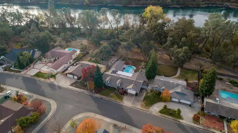 2819 Lake Redding Dr, Redding, CA 96003 photo 6