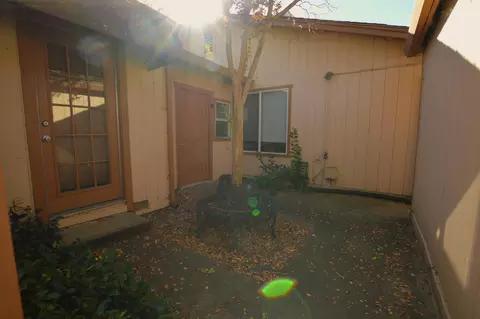 740 West St, Redding, CA 96001 photo 8