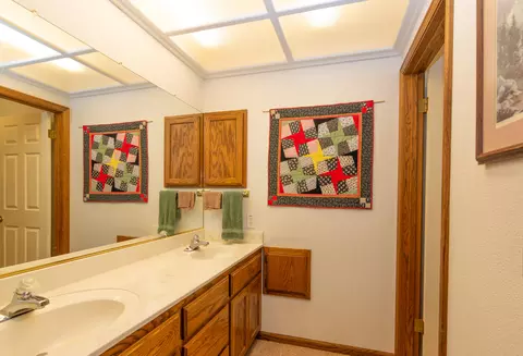 11920 Old Oregon Trl, Redding, CA 96003 photo 18