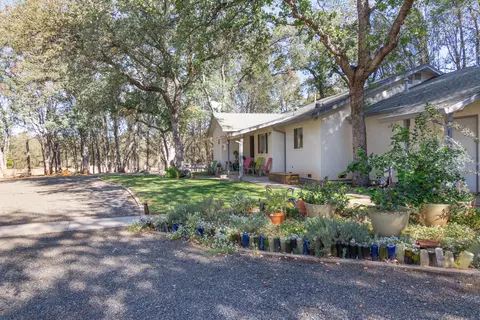 11920 Old Oregon Trl, Redding, CA 96003 photo 4