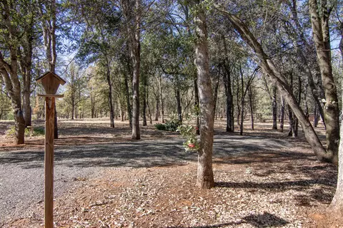 11920 Old Oregon Trl, Redding, CA 96003 photo 7