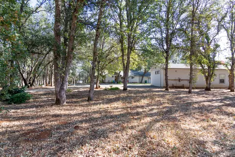 11920 Old Oregon Trl, Redding, CA 96003 photo 6