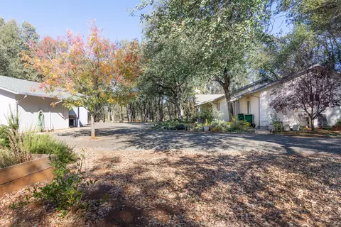11920 Old Oregon Trl, Redding, CA 96003 photo 5