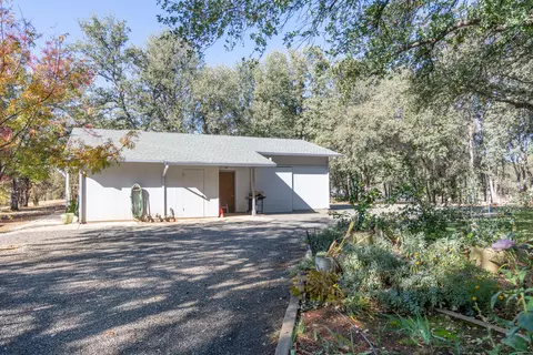 11920 Old Oregon Trl, Redding, CA 96003 photo 19