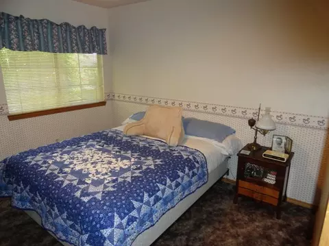 862 Monarch Ct, Redding, CA 96003 photo 8