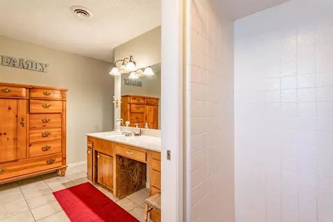 6701 Southgate Dr, Redding, CA 96001 photo 12