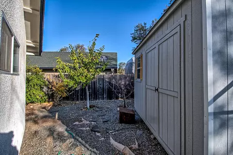 1312 Empress Ln, Redding, CA 96002 photo 32