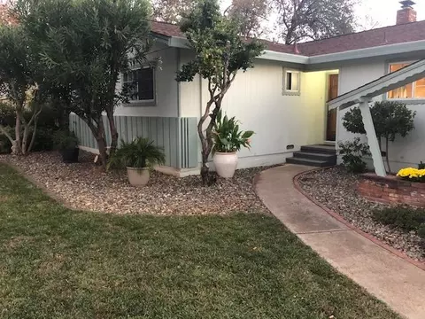 1280 Norman Dr, Redding, CA 96002 photo 1