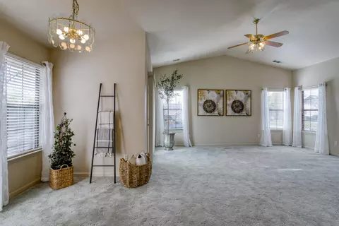 1911 Vineyard Trl, Redding, CA 96003 photo 6