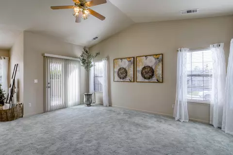 1911 Vineyard Trl, Redding, CA 96003 photo 3