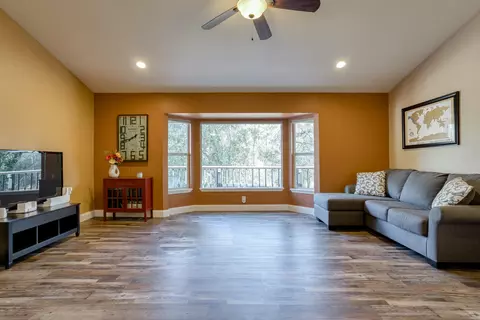 1921 Kinvarra Way, Redding, CA 96001 photo 4