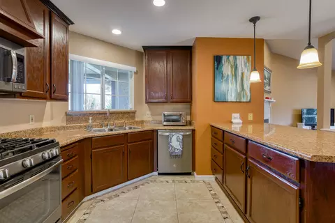 1921 Kinvarra Way, Redding, CA 96001 photo 11