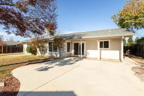 3391 Cutlas Ct, Redding, CA 96001 photo 2