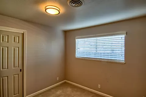 6672 Ferndale Dr, Redding, CA 96001 photo 12