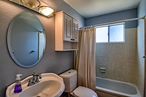 6672 Ferndale Dr, Redding, CA 96001 photo 7
