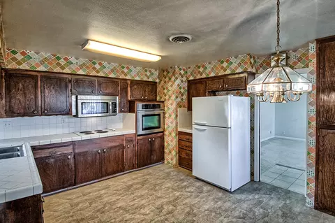 6672 Ferndale Dr, Redding, CA 96001 photo 5