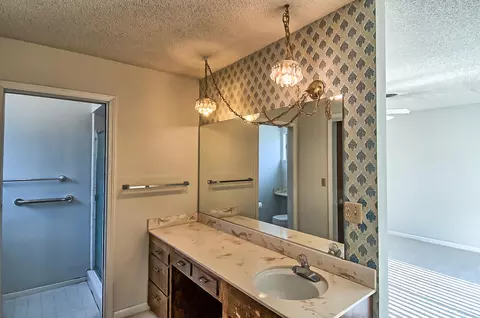 6672 Ferndale Dr, Redding, CA 96001 photo 10