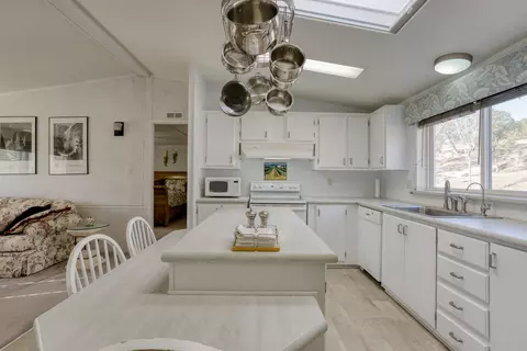 22555 Elk Trl, Redding, CA 96003 photo 1