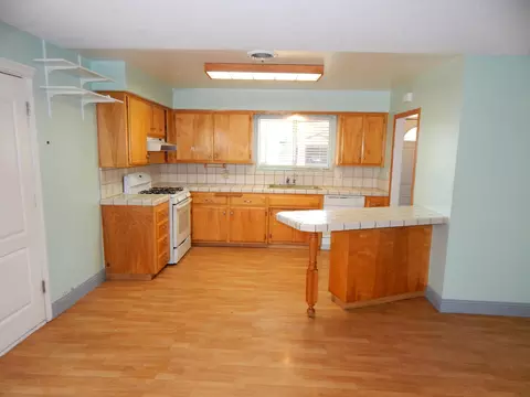 2005 Carpenter Ln, Redding, CA 96002 photo 12