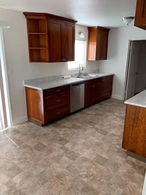 1545 Yale Ct, Redding, CA 96002 photo 9