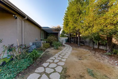 4341 Key West Dr, Redding, CA 96002 photo 42