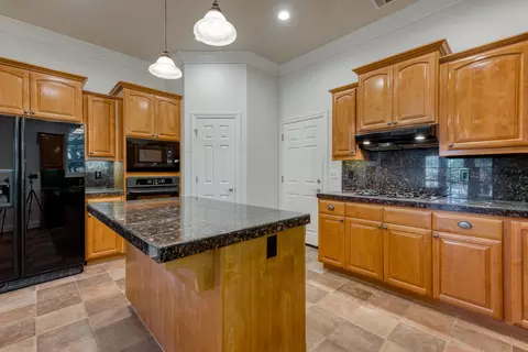4341 Key West Dr, Redding, CA 96002 photo 6