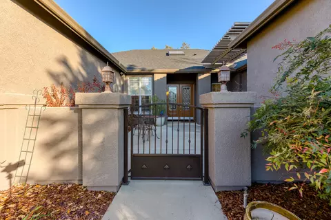 4341 Key West Dr, Redding, CA 96002 photo 2