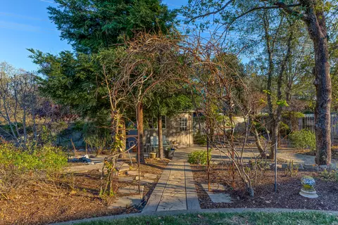 4341 Key West Dr, Redding, CA 96002 photo 38