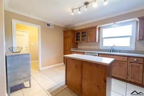 1247 Aloha Ct, Red Bluff, CA 96080 photo 11