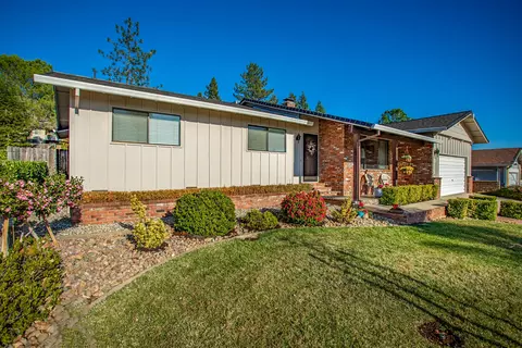 3737 Oro St, Redding, CA 96001 photo 6