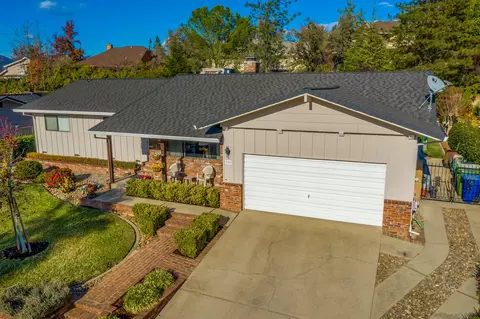 3737 Oro St, Redding, CA 96001 photo 5