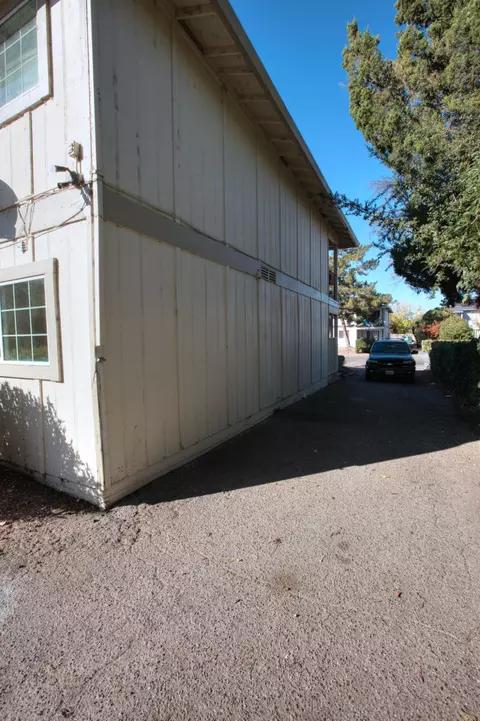 75 Mina Ave, Red Bluff, CA 96080 photo 8