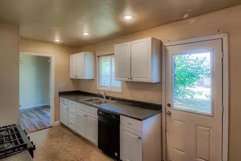 2822 Regal Ave, Redding, CA 96002 photo 14