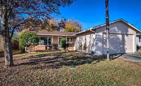 2822 Regal Ave, Redding, CA 96002 photo 2