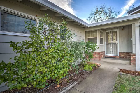 6476 Kimberly Dr, Redding, CA 96001 photo 3