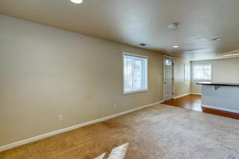 1729 Grant St, Redding, CA 96001 photo 4