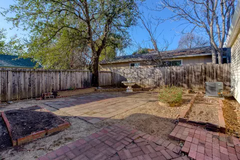 1729 Grant St, Redding, CA 96001 photo 15