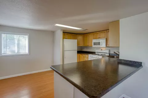 1729 Grant St, Redding, CA 96001 photo 8