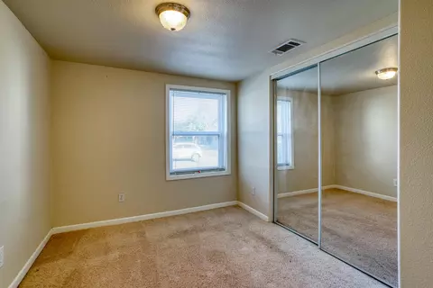 1729 Grant St, Redding, CA 96001 photo 13