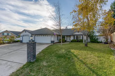 11520 Amir Ct, Redding, CA 96003 photo 1