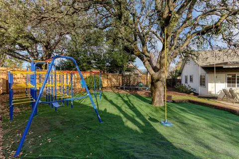 11520 Amir Ct, Redding, CA 96003 photo 31