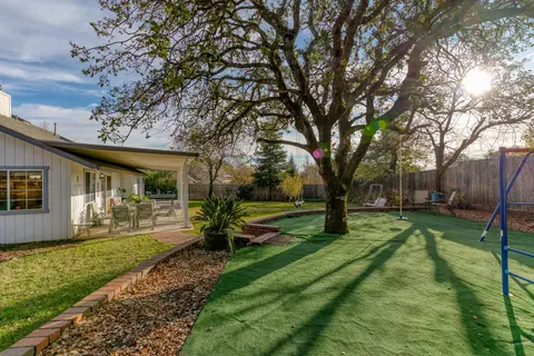 11520 Amir Ct, Redding, CA 96003 photo 30