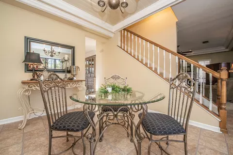 1725 Edgewood Dr, Redding, CA 96003 photo 9