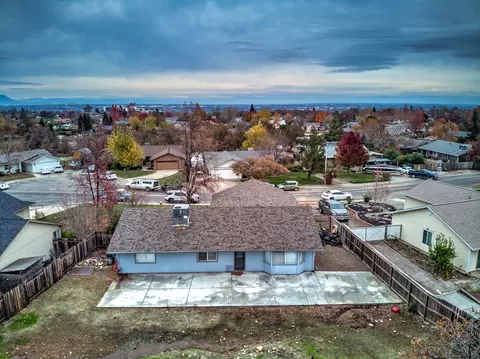2949 Pawnee Ct, Redding, CA 96001 photo 22