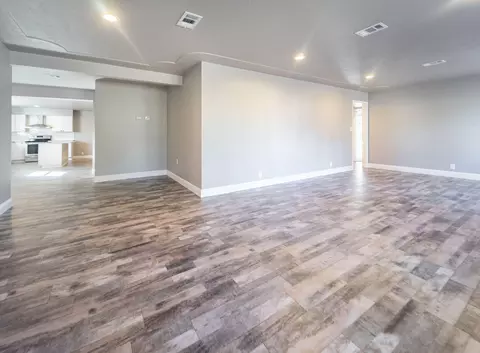 333 Weldon St, Redding, CA 96001 photo 3