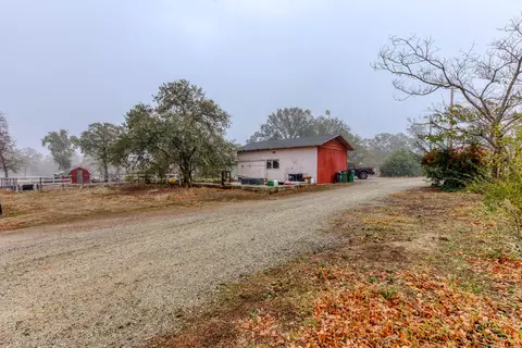 9758 Logan Rd, Redding, CA 96003 photo 24