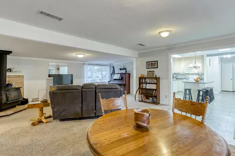 9758 Logan Rd, Redding, CA 96003 photo 5