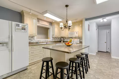 9758 Logan Rd, Redding, CA 96003 photo 9